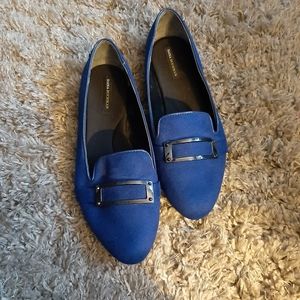 Dana Buchman blue suede shoe